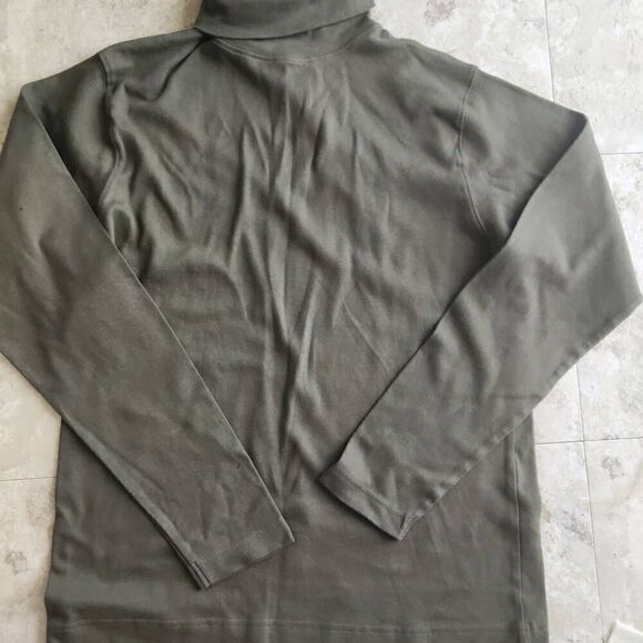 Alps, Outback, and PBJ Blues brands, Choice of one turtleneck - Picture 2 of 14